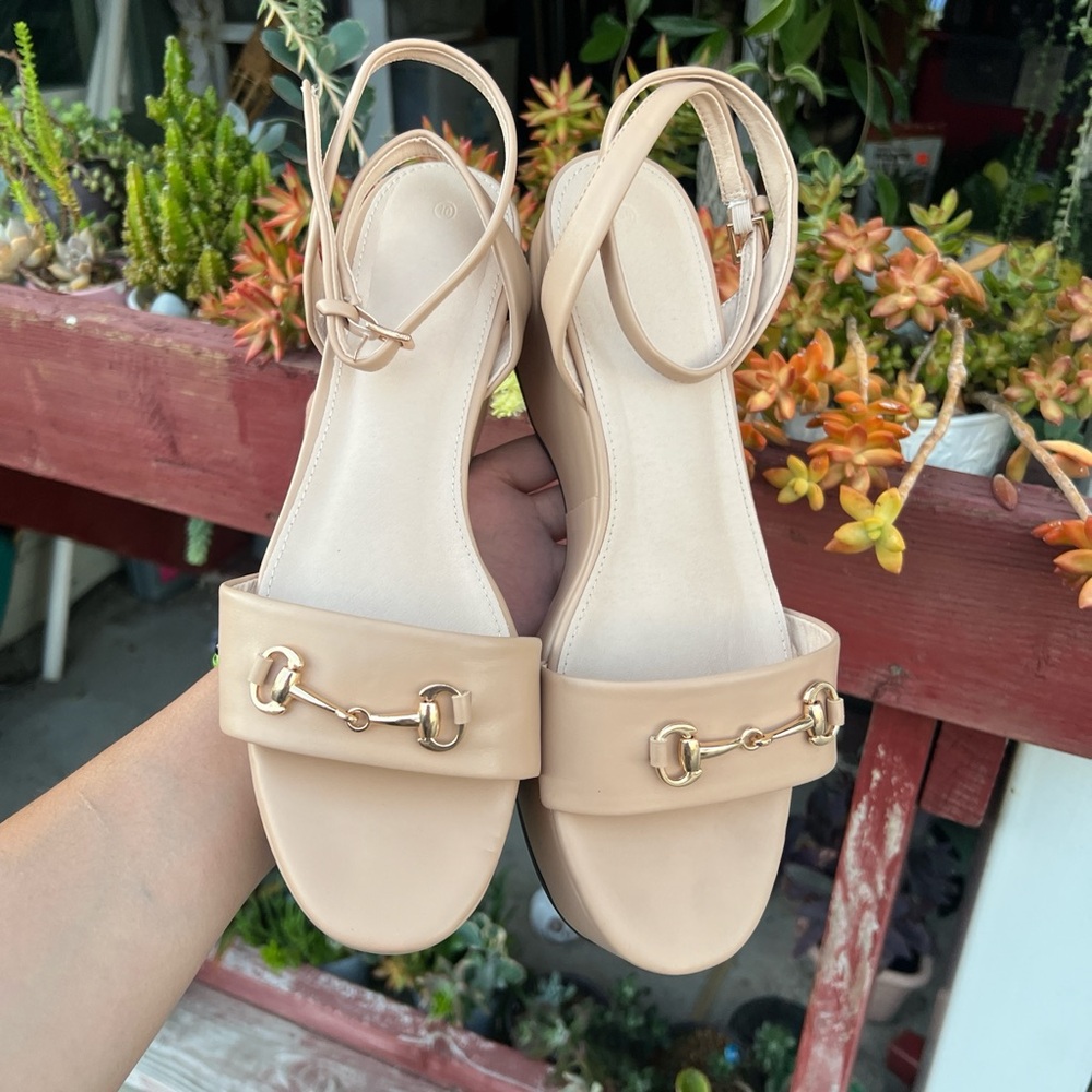 Amazon Beige Sandals with Gold Detailing